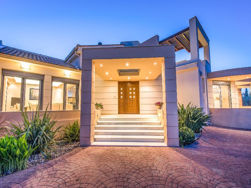 Astarte - Istar With Tennis Court Villa *