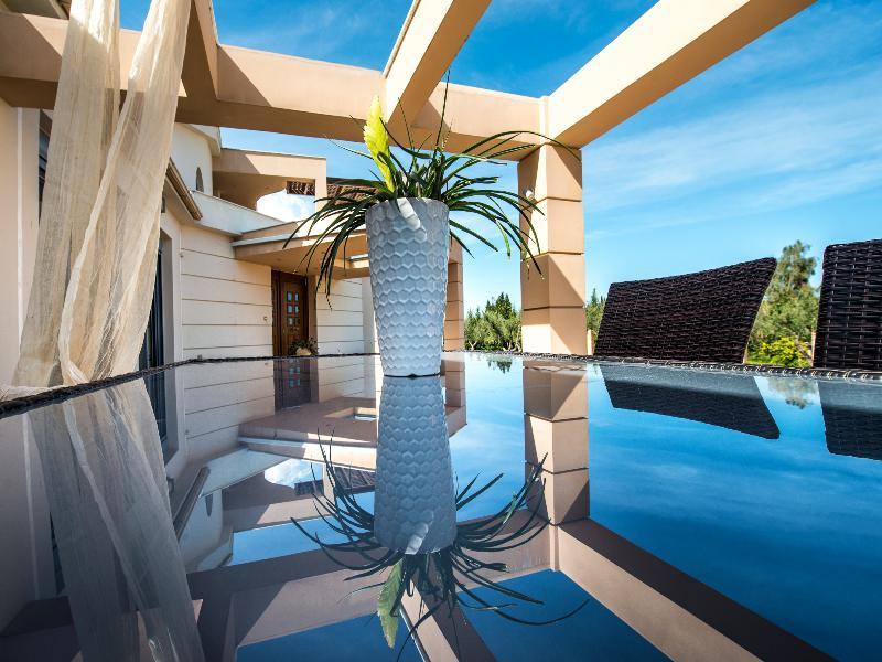Villa Astarte - Istar With Tennis Court *