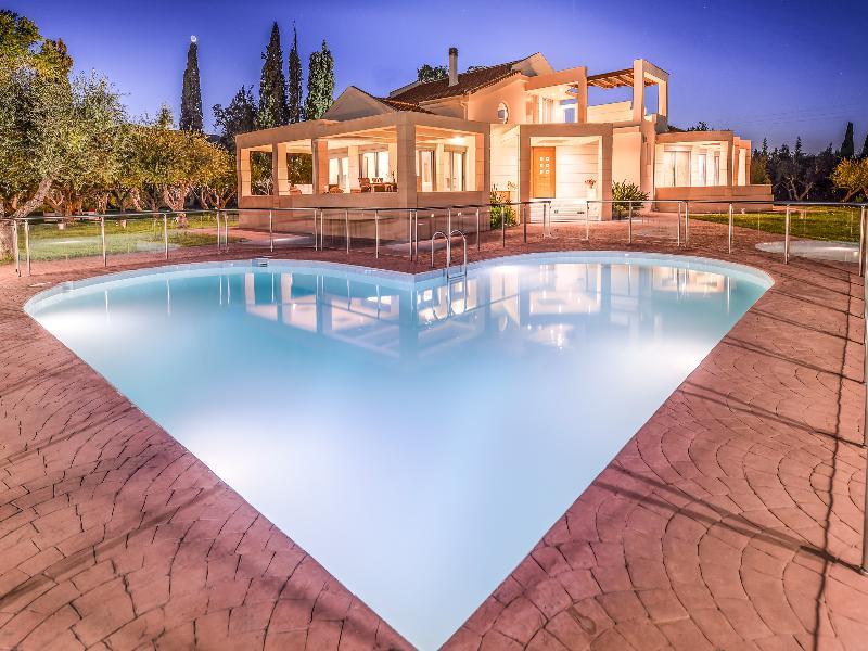 Villa Astarte - Istar With Tennis Court